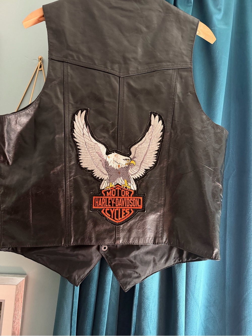 Vintage Harley Davidson Leather Vest sz 42 Eagle Patch Pins Biker Motorcycle